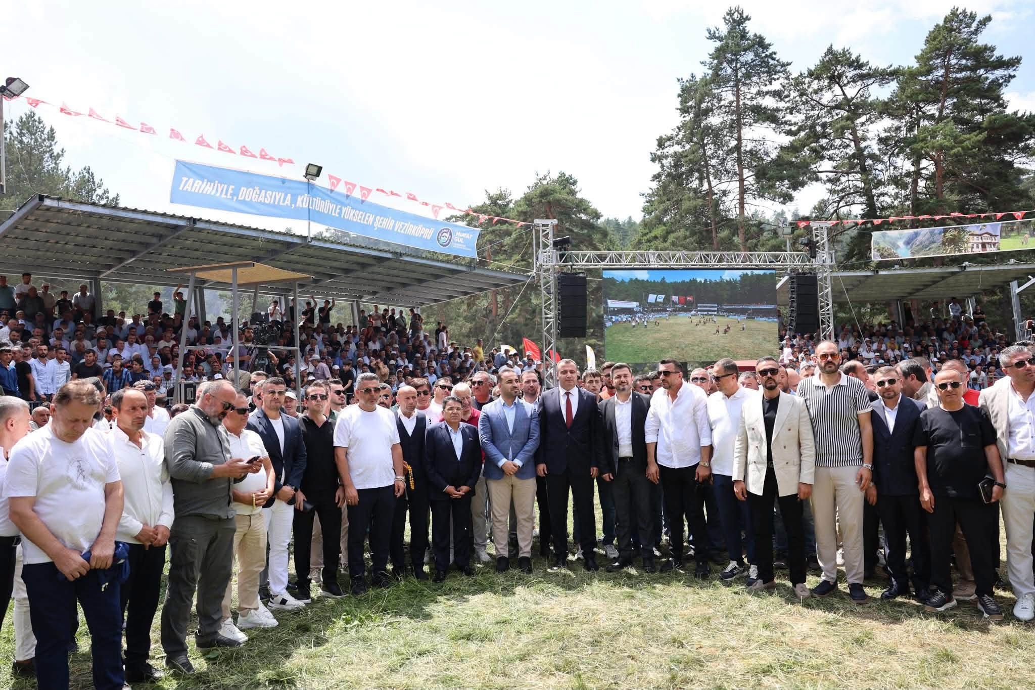 20. Cisi Düzenlenen Geleneksel Vezirköprü Kunduz Yağlı Güreş Festivali